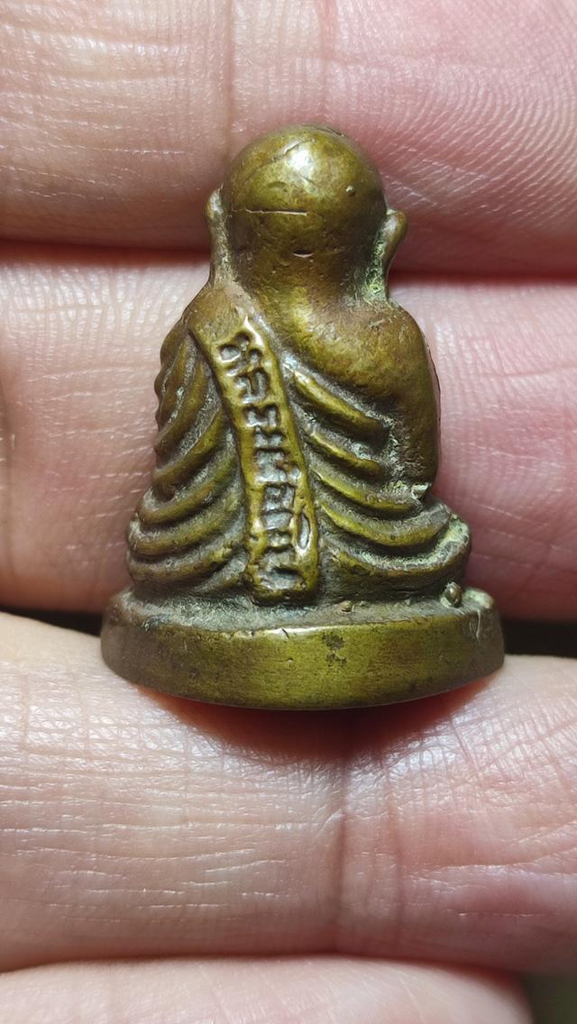 พระเครื่องเนื้อเก่า พระบ้าน 3