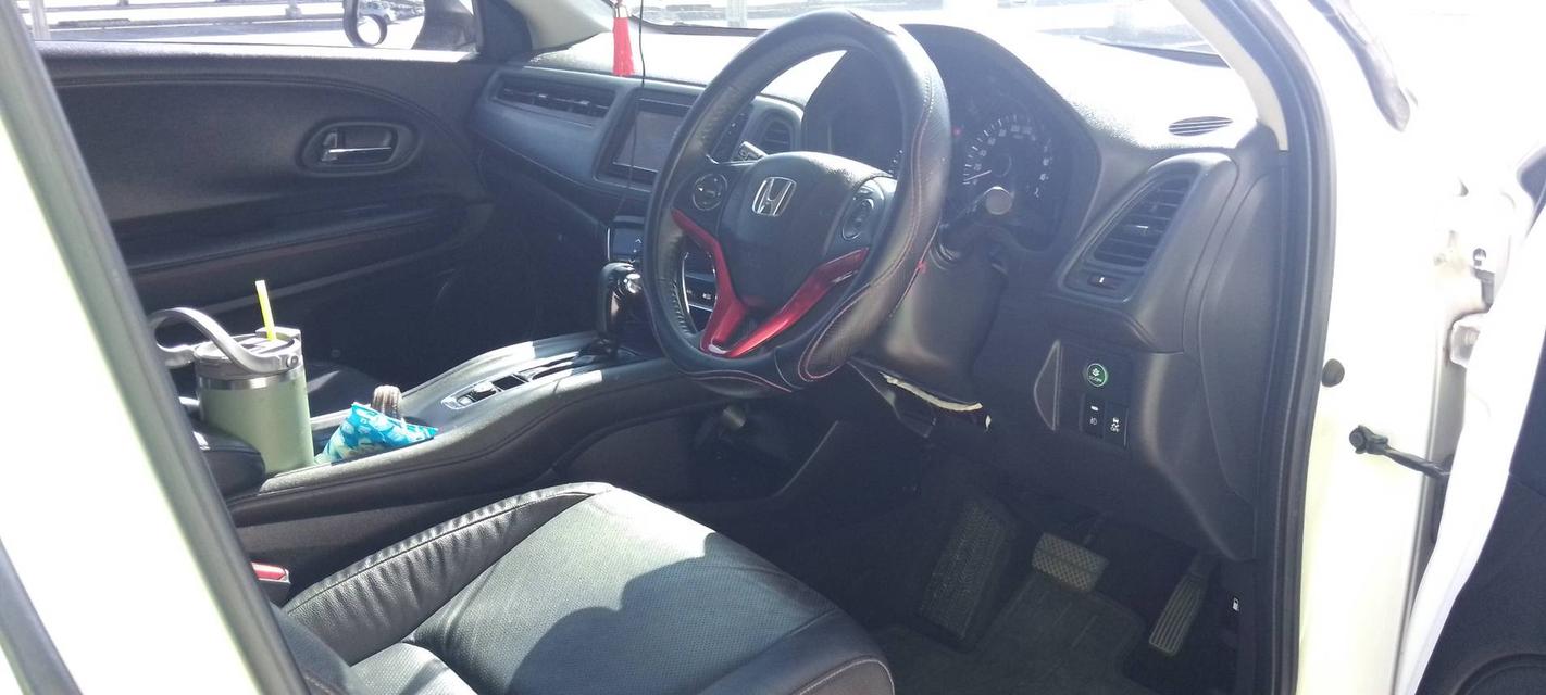 HONDA HRV สีขาว 1.8 EL ปี 2019 11