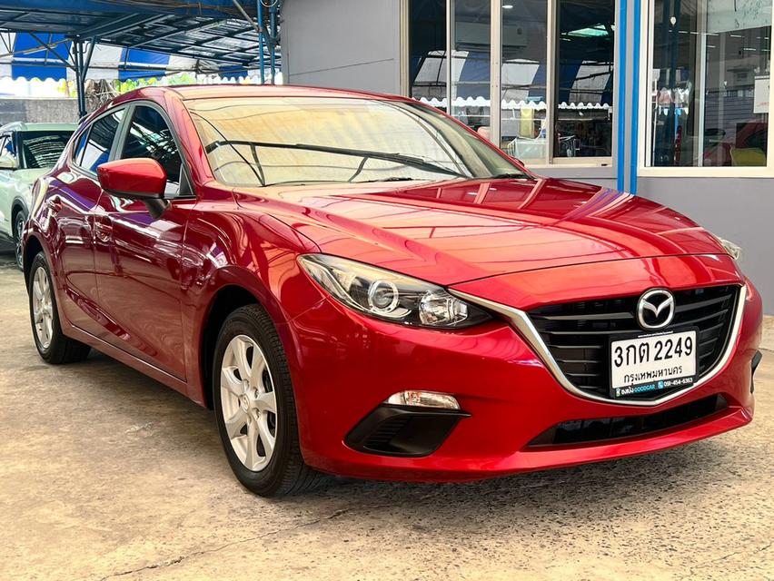 ผ่อนเบาๆ 5 พันกว่าบาท Mazda 3 รุ่น 2.0 C Sport 5 ประตู