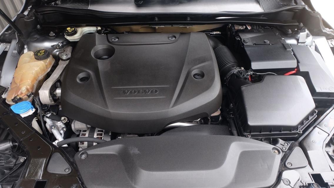 (แจ้งรหัสรถ KN207) VOLVO V40 D4 ดีเซล 2016 รูปที่ 12