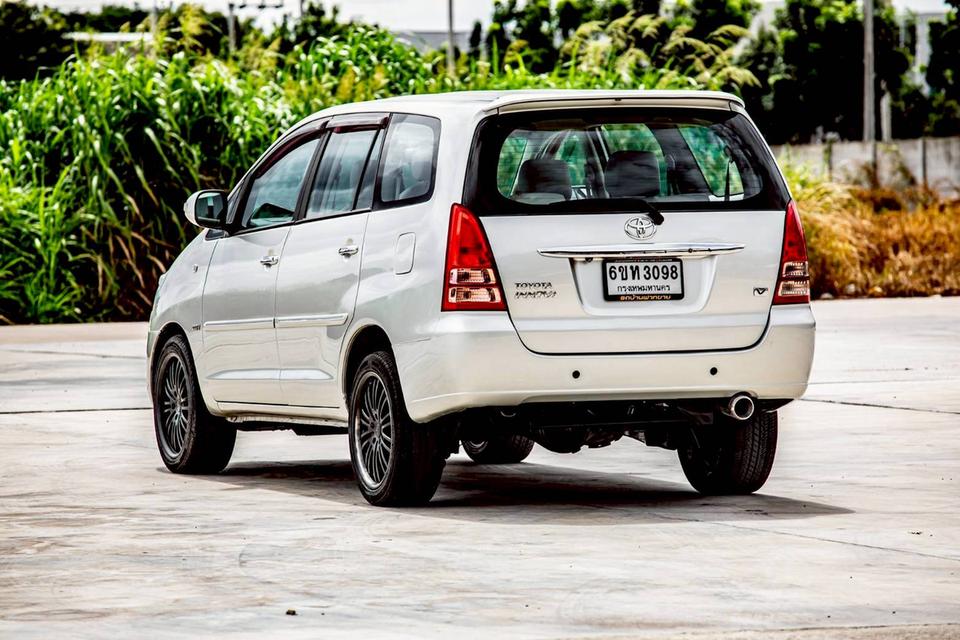 Toyota INNOVA 2.0V เกียร์ Auto 7 ที่นั่ง ปี 2005 สีน้ำตาล 6
