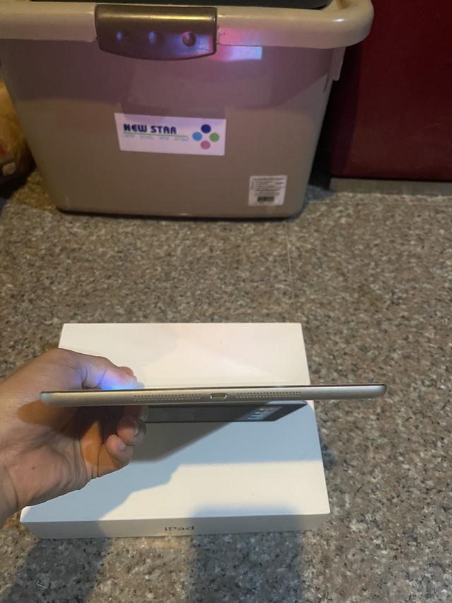 ขายiPadAirสีSilver16กิ๊กWifi Celluerใส่ซิมได้ไร้รอยตกใช้งานดีทุกๆฟังชั่นถูกๆๆ