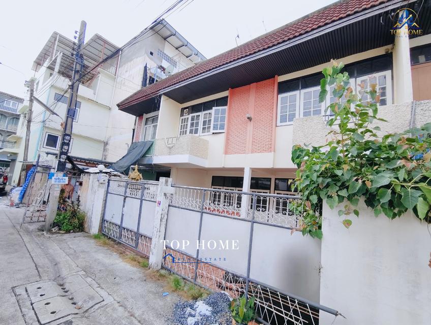 ขายด่วน❗️ทาวน์เฮ้าส์ 2 หลังเชื่อมกัน 32 ตร.ว. 4 ห้องนอนใหญ่ 3