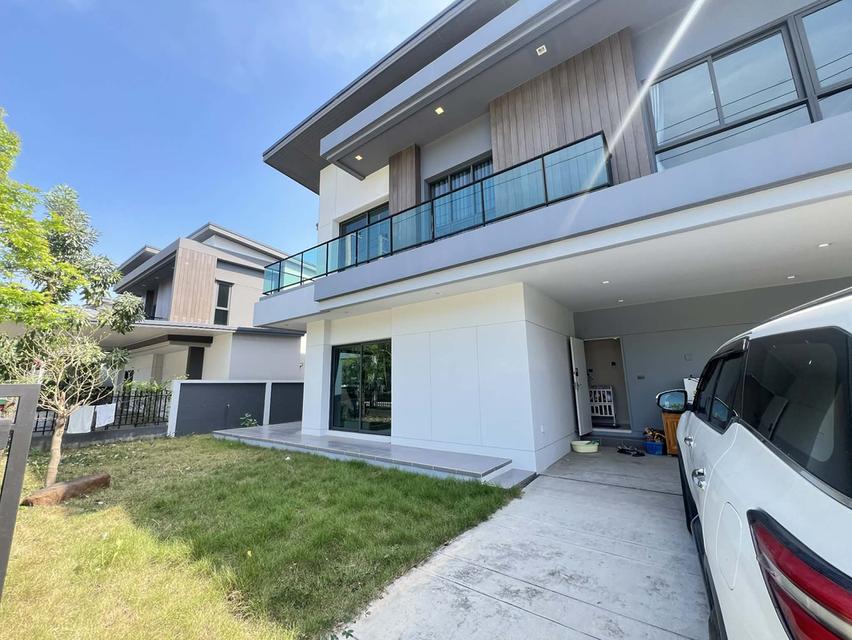 เช่า เวนิว ไอดี พหลโยธิน รังสิต  4ห้องนอน 5ห้องน้ำ 10