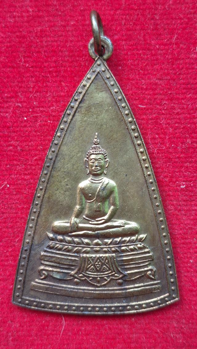 พระเครื่อง หลวงปู่เผือก รุ้นแรก 2496