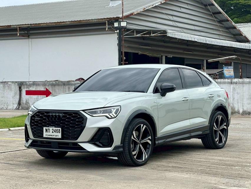 Audi Q3 Sportback 40 TFSI Quattro S-Line Black Edition (MY2022) 2022 จด 2023 4