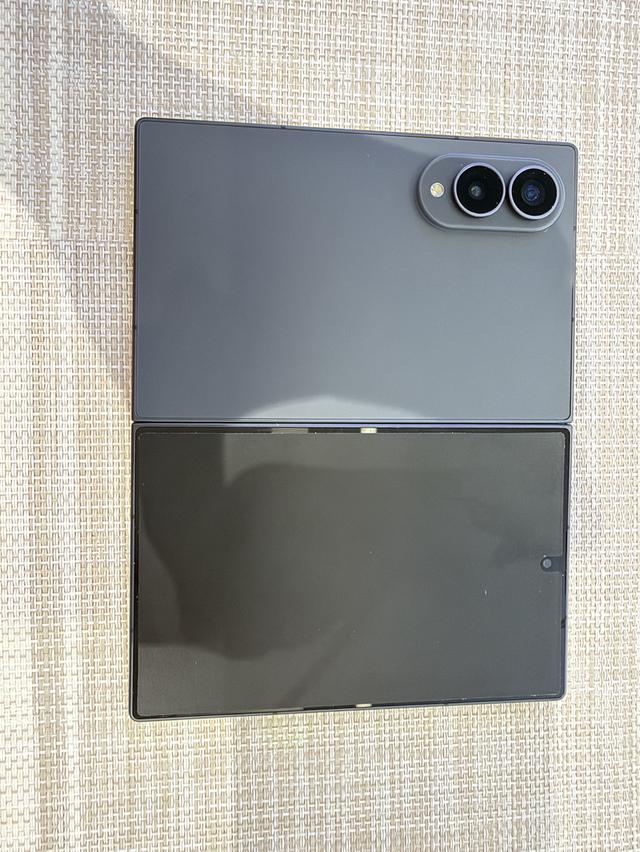 Samsung Flod8 อฝแรม12/256gb มีประกันศูนย์ อุปกรณ์ครบยกกล่อง รูปที่ 8