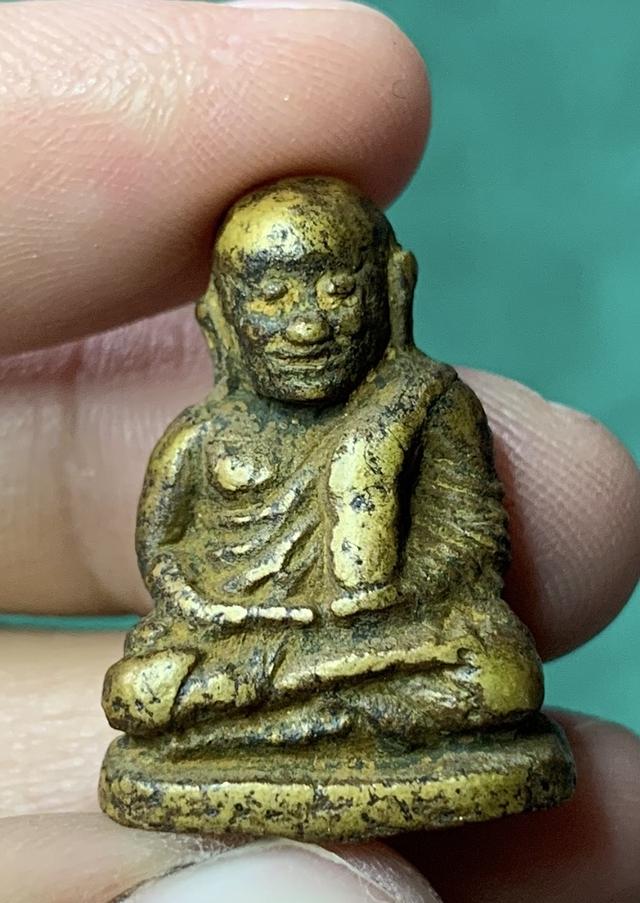 รูปหล่อหลวงพ่อเงิน ไม่รู้พิมพ์