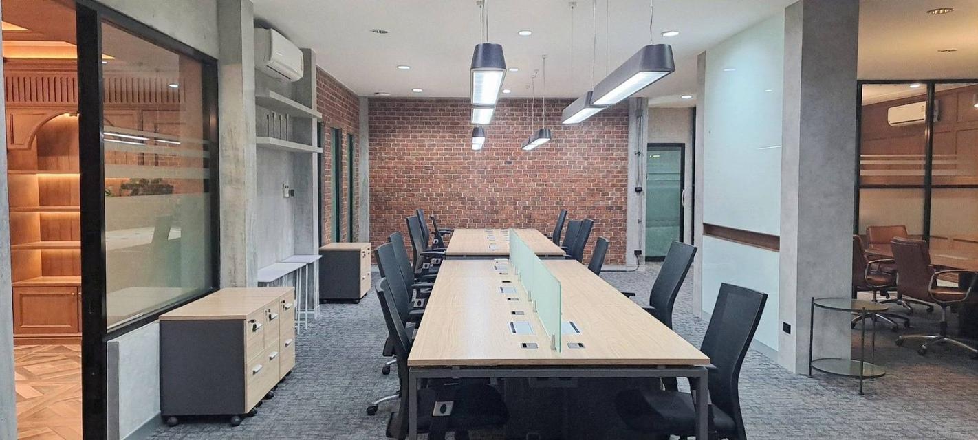 ให้เช่า • Home Office ลาดพร้าว 71 • ขนาดใหญ่ • พื้นที่เยอะ แยกเป็นสัดส่วน 10