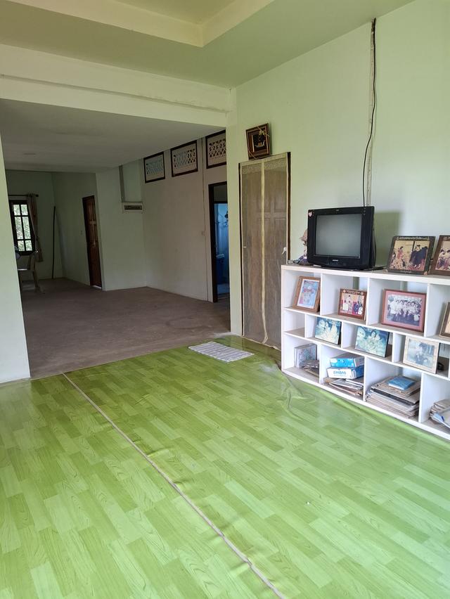 บ้าน2 ชั้น 4ห้องนอน 2ห้องน้ำ พื้นที่ใช้สอย 260 ตรม. พร้อมที่ดิาปลูกผลไม้รอบบ้าน 1 ไร่ 5