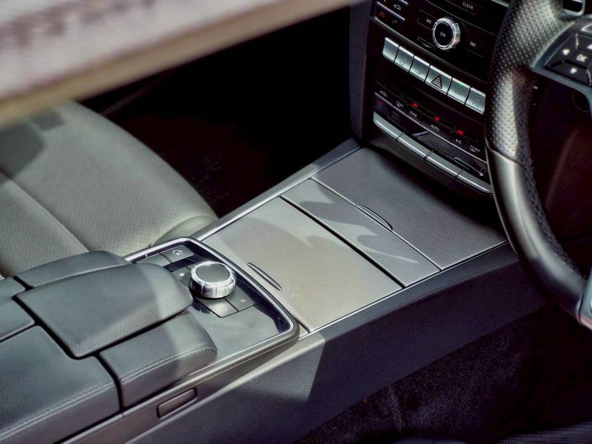 Benz E200 Cabriolet ( AMG ) ปี 2015 รถสวย พร้อมใช้ 13