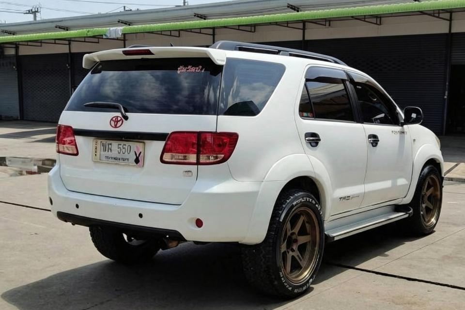 Toyota Fortuner ปี 08เครื่อง 3.0 เกียร์ออโต้ 4×4 รูปย่อยที่ 4
