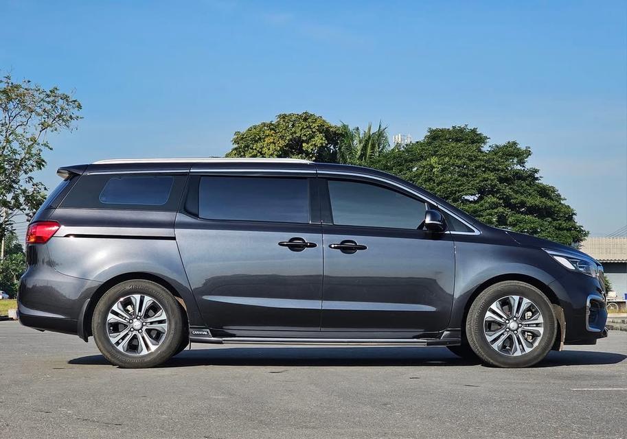 KIA GRAND CARNIVAL 2.2 SXL รุ่น Top Minorchange ปี 2020