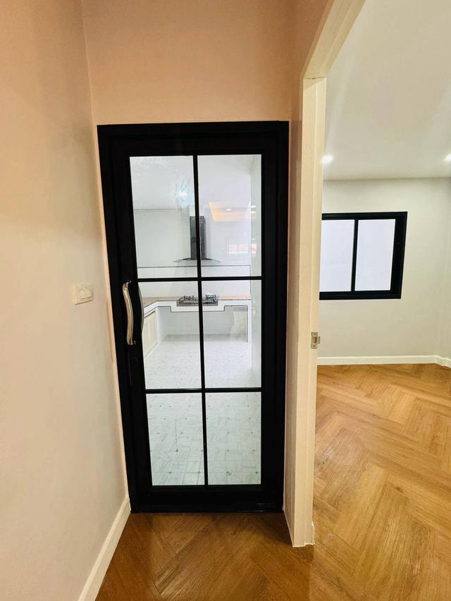 หมู่บ้านบัวทอง3  ใกล้เซ็นทรัลเวสเกต 8