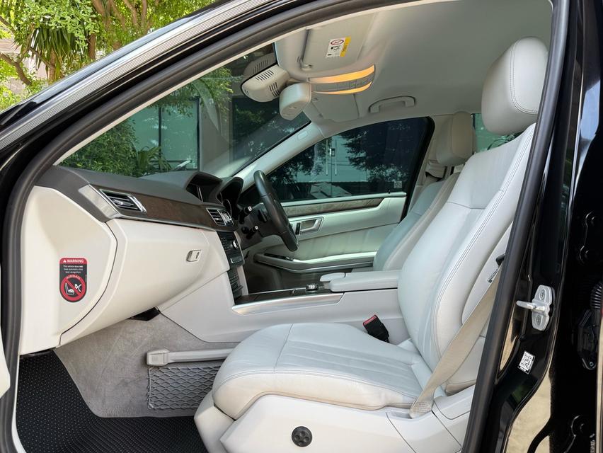 2016 BENZ E 200 EDITION E รถออกศูนย์ BENZ THAILAND รถวิ่งน้อย เข้าศูนย์ตามระยะ รถไม่เคยมีอุบัติเหตุครับ 14