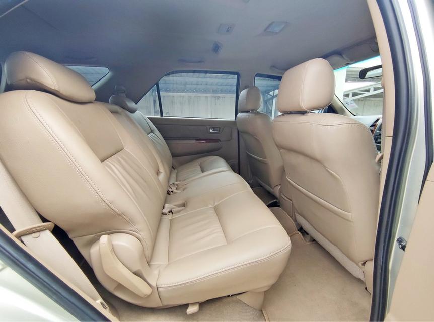 รหัสรถ CAT9702 2010 TOYOTA FORTUNER 2.7V ออโต้ ตัวท้อป สีบรอนซ์เทา เบนซิน 14