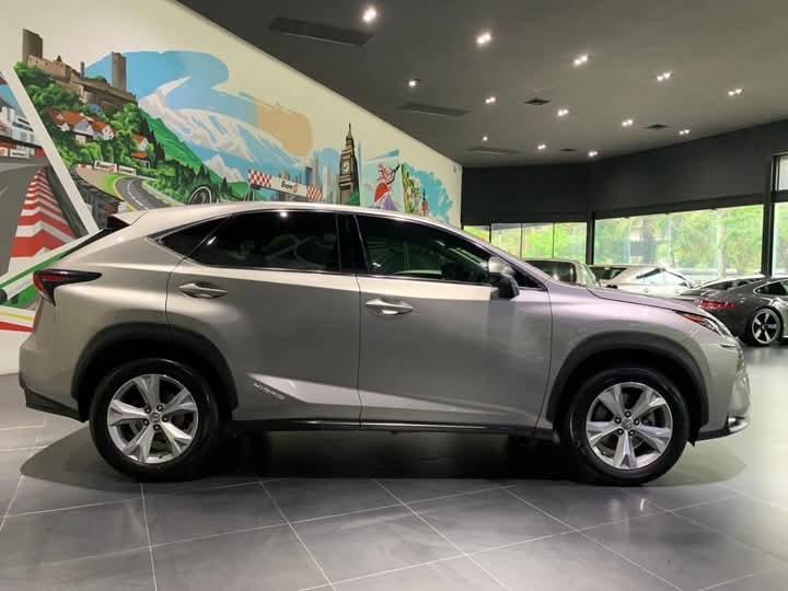 ขาย Lexus NX 300h  3