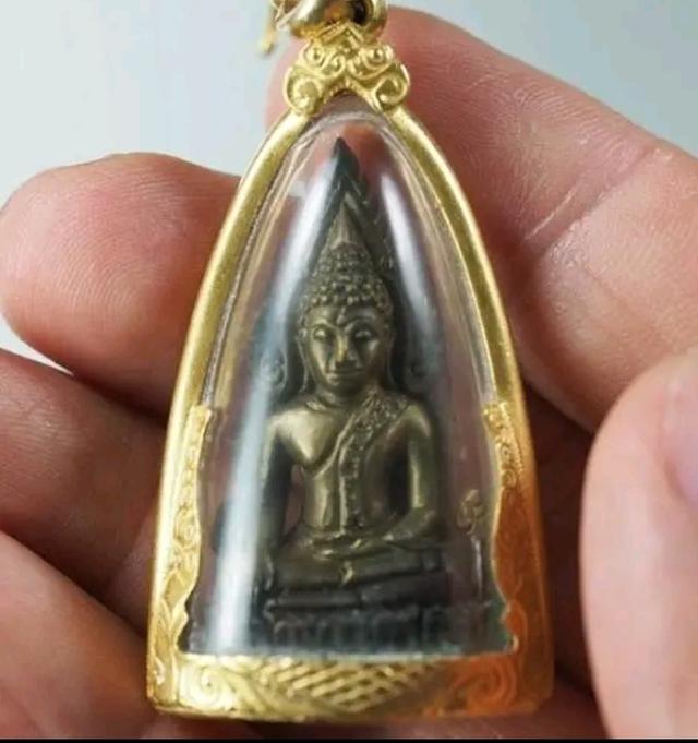 พระเลี่ยมทอง