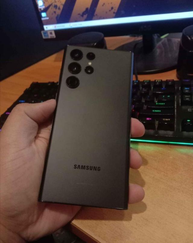Samsung S22 Ultra สวยๆ