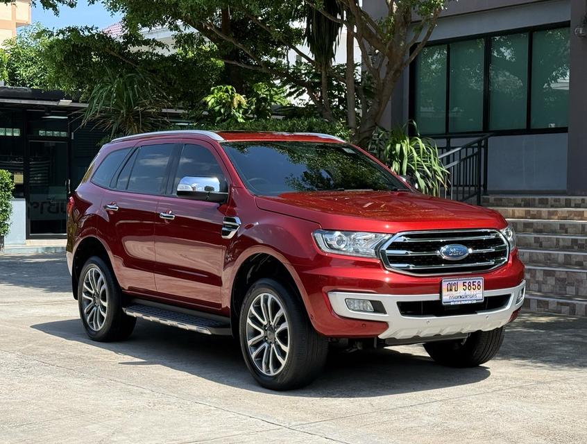 2020 FORD EVEREST 2.0 TITANIUM PLUS รถมือเดียวออกป้ายแดง รถวิ่งน้อย เข้าศูนย์ทุกระยะ รถไม่เคยมีอุบัติเหตุครับ