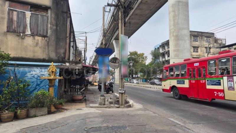 อาคารพาณิชย์ ติดถนน กรุงเทพ - นนทบุรี 1 ทำเลดี ราคาถูกมาก 9