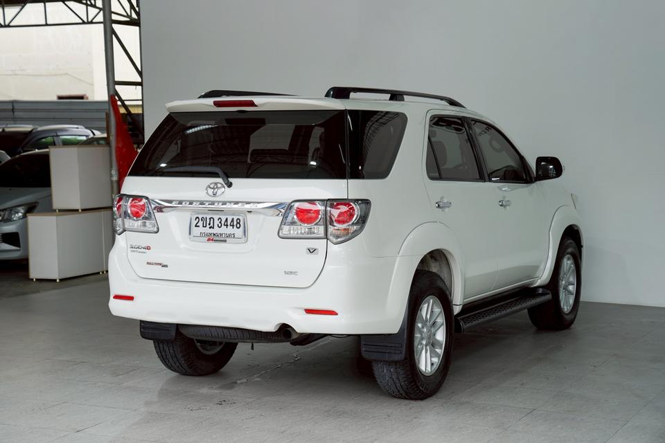 TOYOTA FORTUNER 3.0 V 4WD AT  (ปี 2011)  4