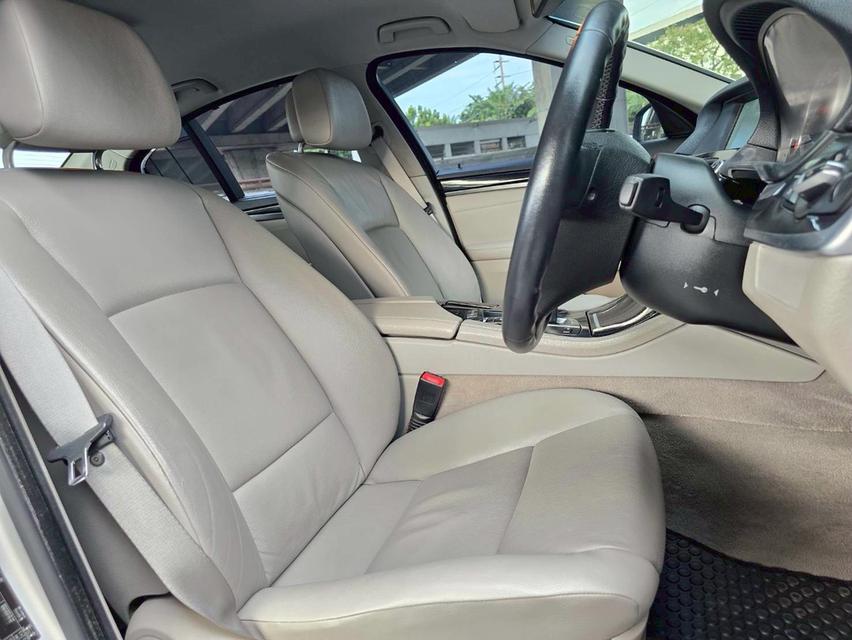 รหัสรถ WMT725 BMW 523i ปี 2014 10