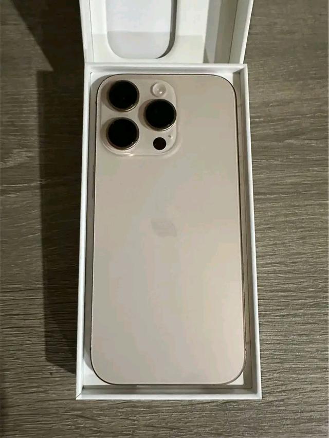 รีบขาย iPhone 16 Pro ใช้งานปกติ 