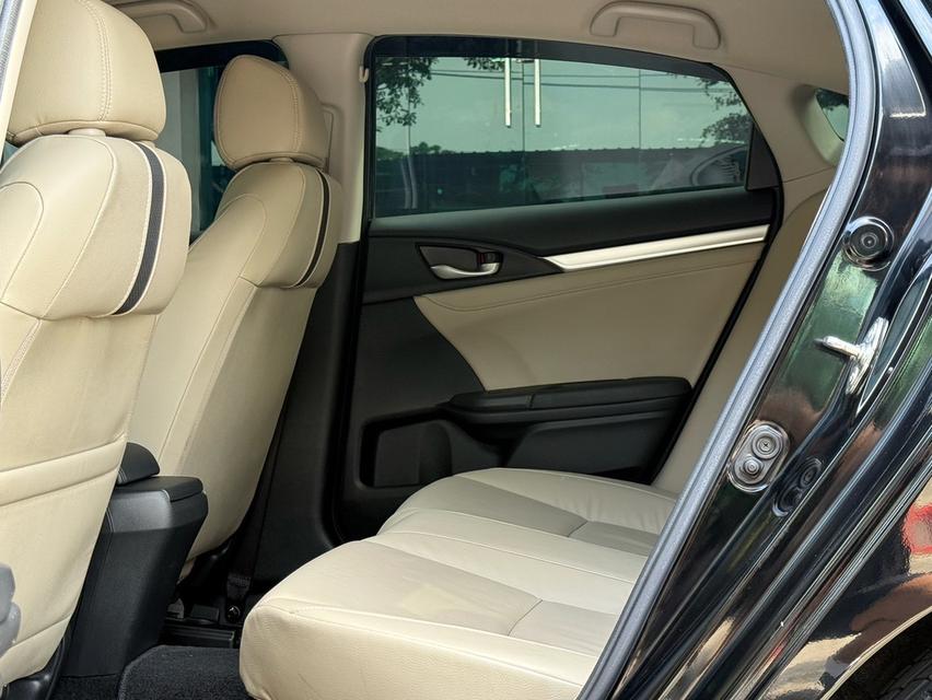 2021 HONDA CIVIC FC 1.8 EL MC รถมือเดียวออกป้ายแดง สภาพป้ายแดง รถวิ่งน้อยเพียง 7X,XXX กม รถไม่เคยมีอุบัติเหตุครับ 14