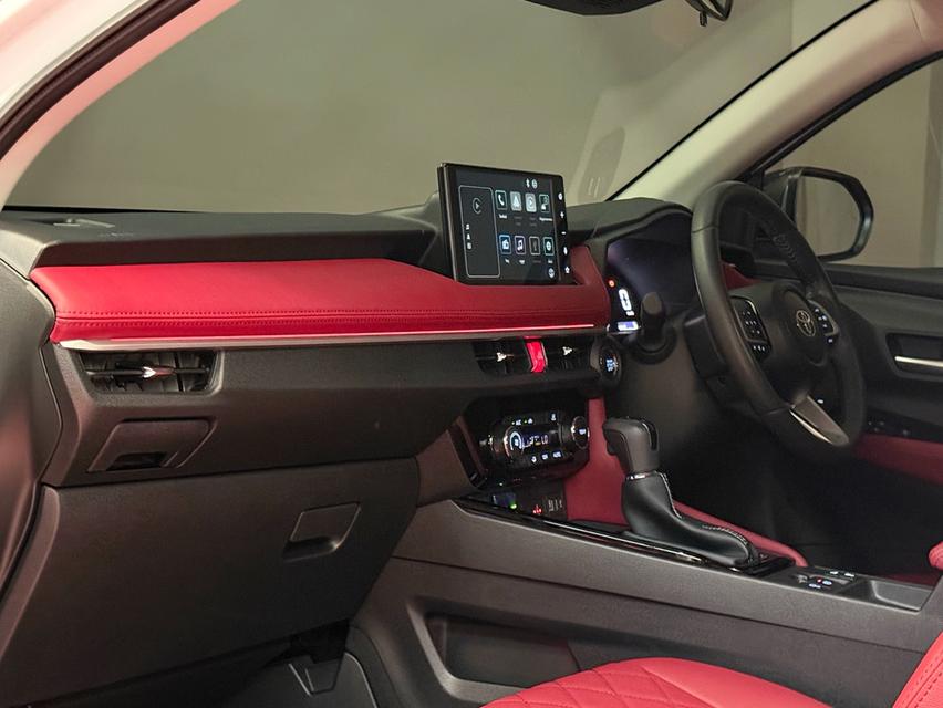 2024 TOYOTA YARIS ATIVE 1.2 PREMIUM LUXURY รถมือเดียวป้ายแดง รถวิ่งน้อยเพียง 30,000 กม รถเข้าศูนย์ตามระยะ รถไม่เคยมีอุบัติเหตุครับ รูปที่ 11