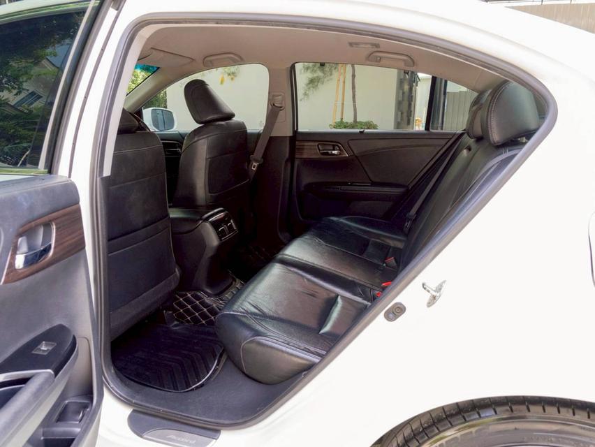 Honda Accord 2.0El ปี16 17