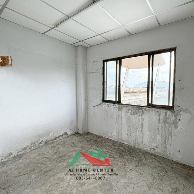 ขายตึก3ชั้นพร้อมโกดัง ขนาด145.8ตรว. หลังมุม โครงการแลนด์ แอนด์ แฟคทอรี่เฮ้าส์ ซ.เพชรเกษม95 12