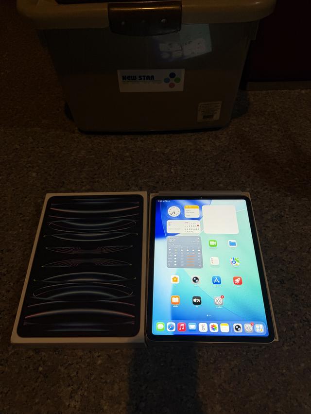 ขายiPadPro11นิัว M2 สีSilver128กิ๊กมีกล่องไร้รอยตกจอไม่เหลือฃไม่มีจุกเดทจุดไบค้สภาพนี้หายาก