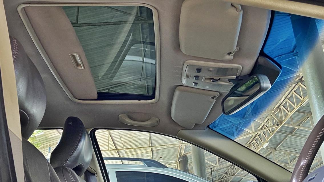 VOLVO V70XC 11