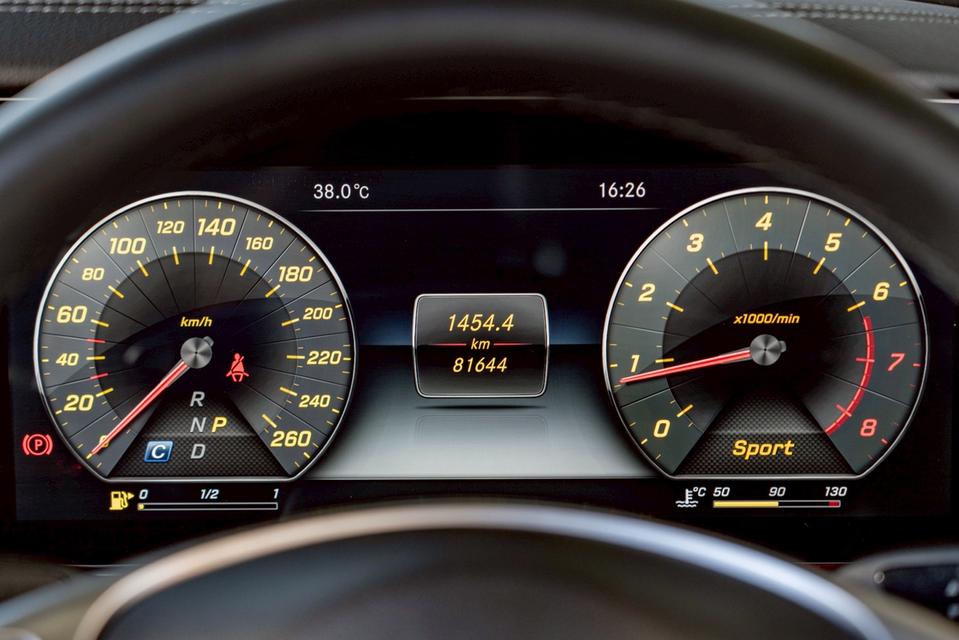 รหัสรถ NP222 รุ่นรถ : BENZ E300 COUPE AMG DYNAMICปีรถ : 2016 รูปที่ 18