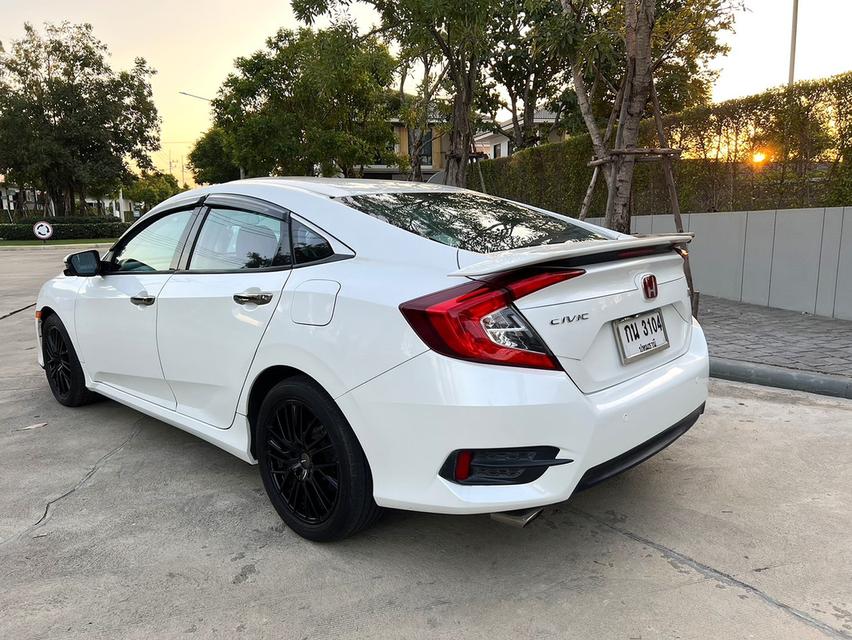 CIVIC 1.5 turbo RS ปี2018 รถมือเดียว ไมล์แค่ 80,000 km 4