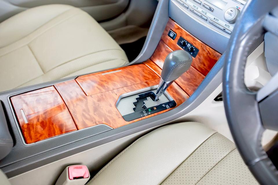 Toyota Camry 2.4V ปี 2008 รถสวยออฟชั่น ครบ 18