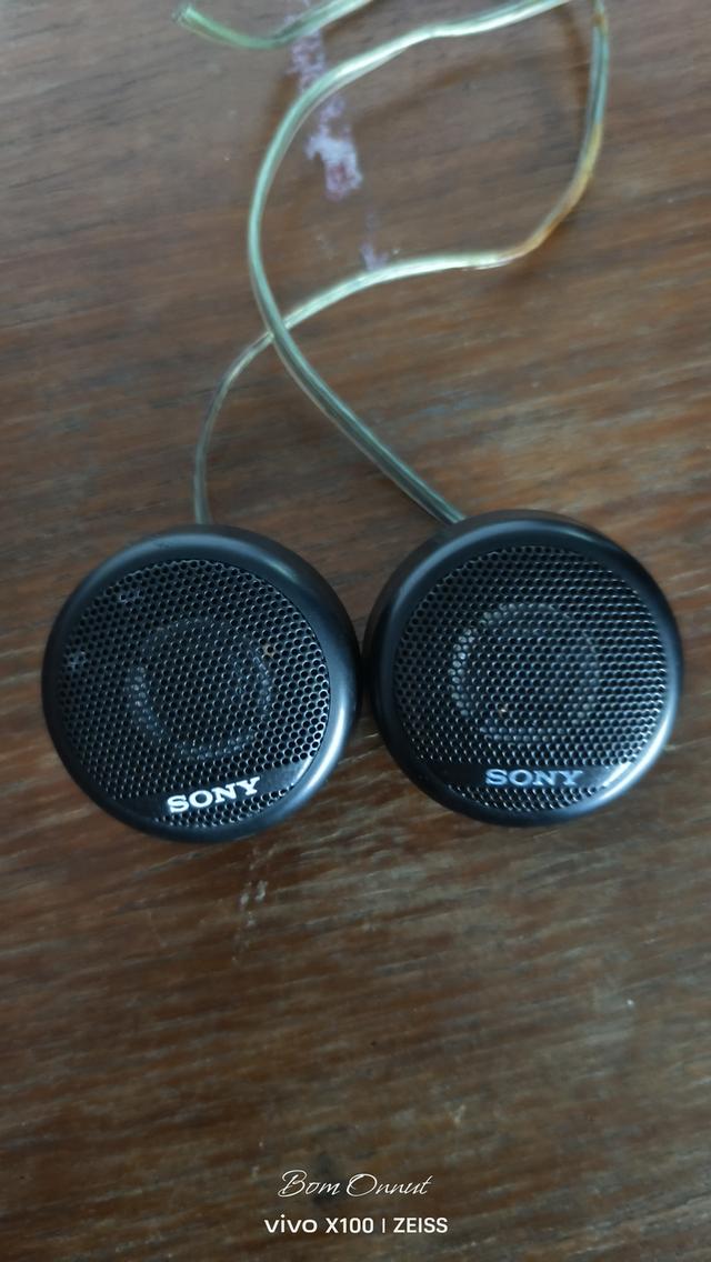 ส่งต่อครับ เครื่องขยายเสียงสำหรับรถยนต์ Sony Xplod XM-222 MOSFET ดอก 6 × 9 3 ทางได้สบาย แถมดอกทวิตเตอร์ของ sony แท้ให้ 1 คู่ ราคา 1250 รสให้