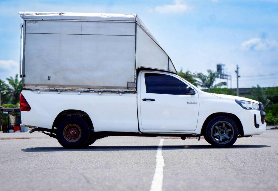 TOYOTA HILUX REVO 2.4 J STANDARD CAB สีขาว ปี 2016