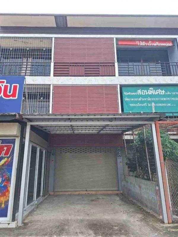 ขาย/เช่า อาคารพาณิชย์ 3 ชั้น 2 ห้องนอน 3 ห้องน้ำ 2