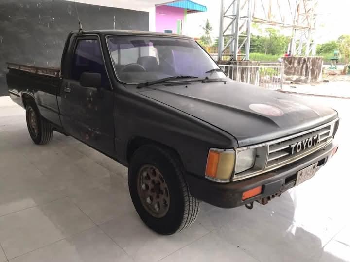 รีบขาย Toyota Hilux Hero