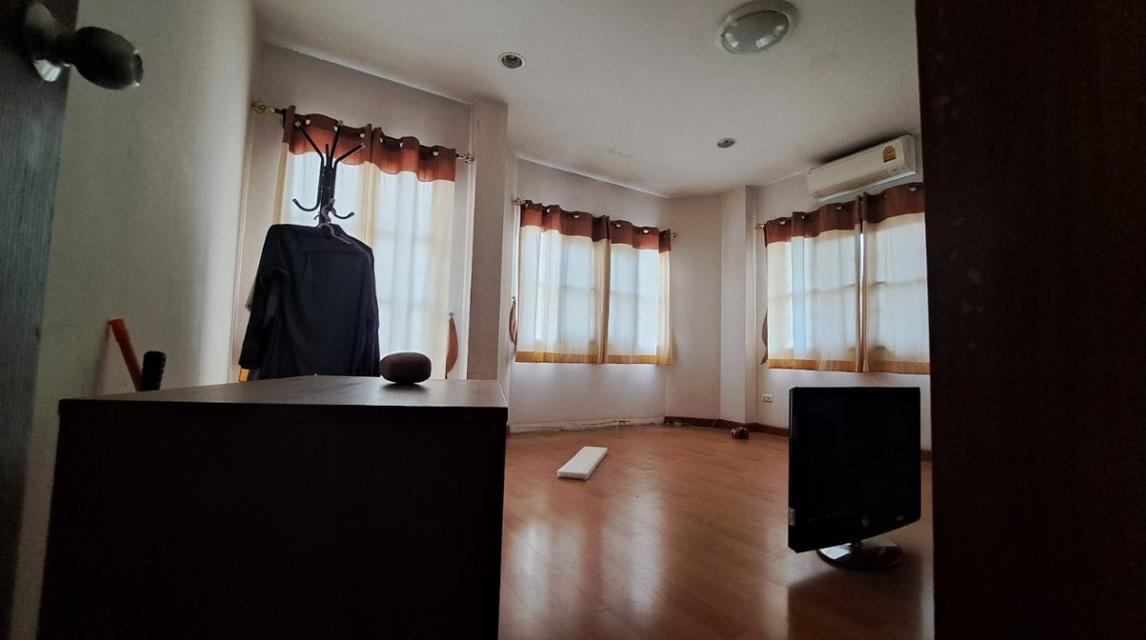 ขายบ้านเดี่ยวมือสอง หมู่บ้านณัฐชากรีนวิลล์ (Baan Natcha Greenville) ซ.กันตนา เนื้อที่ 96.3 ตร.ว. ใกล้เซ็นทรัลเวสต์เกต รถไฟฟ้าสายสีม่วงสถานีตลาดบางใหญ่ 12
