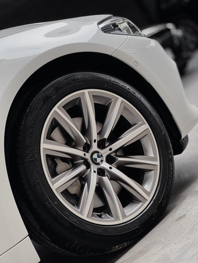 BMW 530e Elite 10
