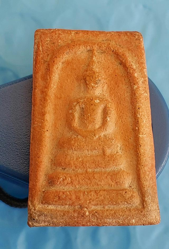 พระสมเด็จหลวงพ่อกวยเนื้อดินเผา