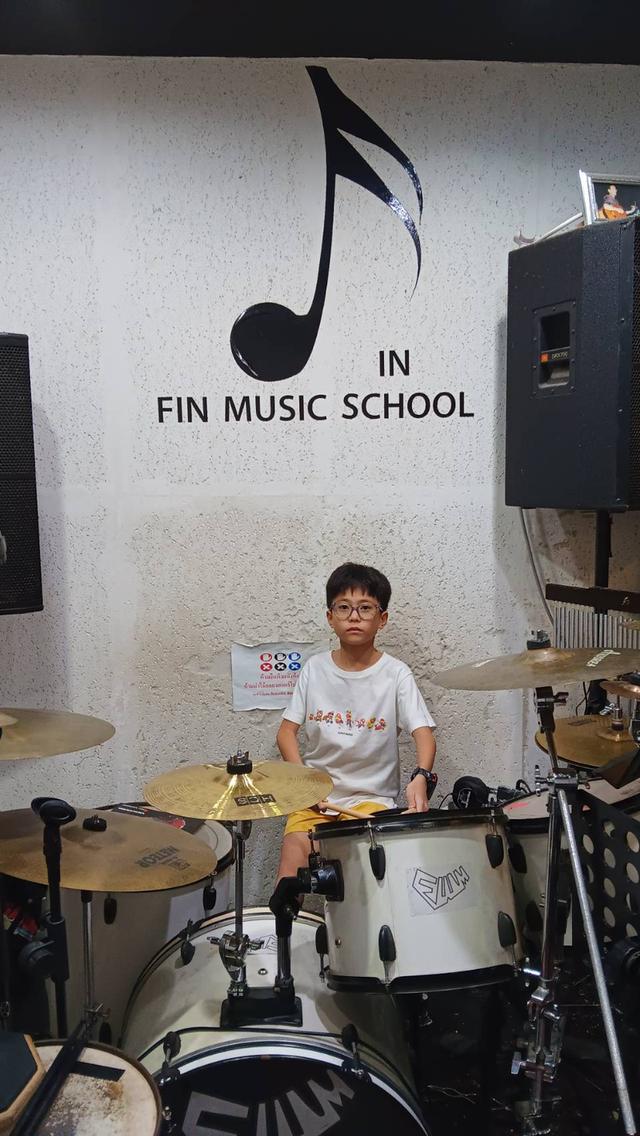 รับสอนกลองทุกประเภท ที่ Fin Music School 18