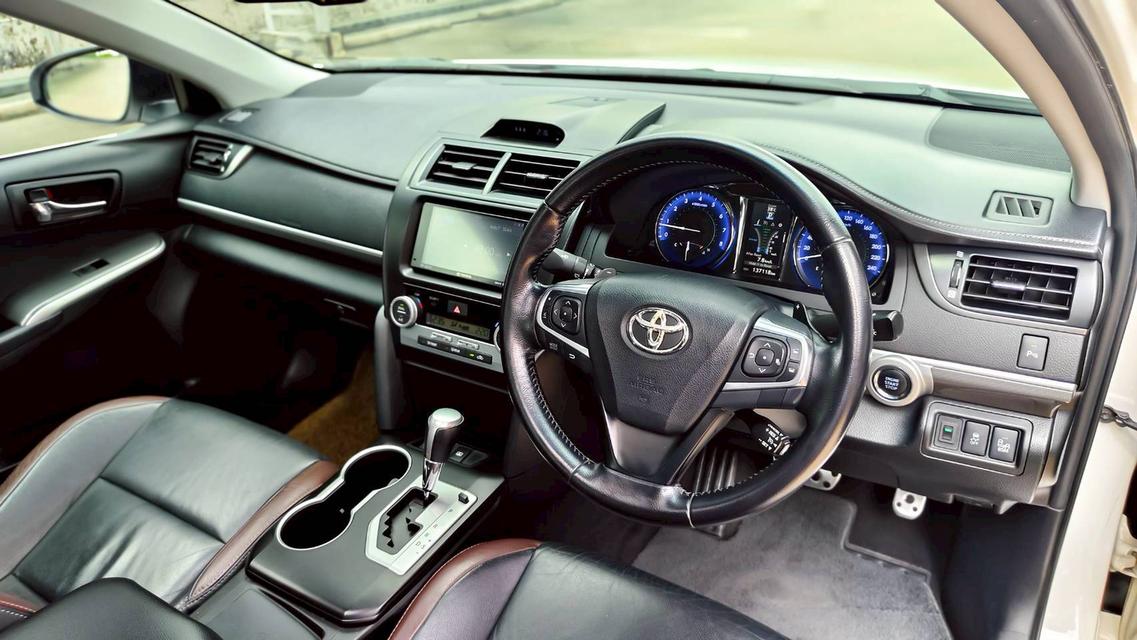 ขาย Toyota Camry 2.5G Esport ปี17 14