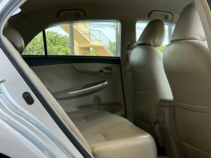 2013 TOYOTA COROLLA  ALTIS 1.8 E 10