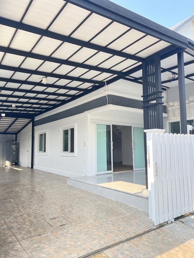 หมู่บ้านพฤกษา 30/1 (ติดถนนบ้านกล้วย-ไทรน้อย) รีโนเวทใหม่เอี่ยมทั้งหลัง 4