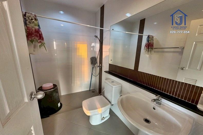 ขายและให้เช่า โฮมออฟฟิศ 4 ชั้น พรีเมี่ยมเพลส 5 หลังมุม ถนนรามอินทรา40 เลียบด่วนเอกมัย–รามอินทรา 15