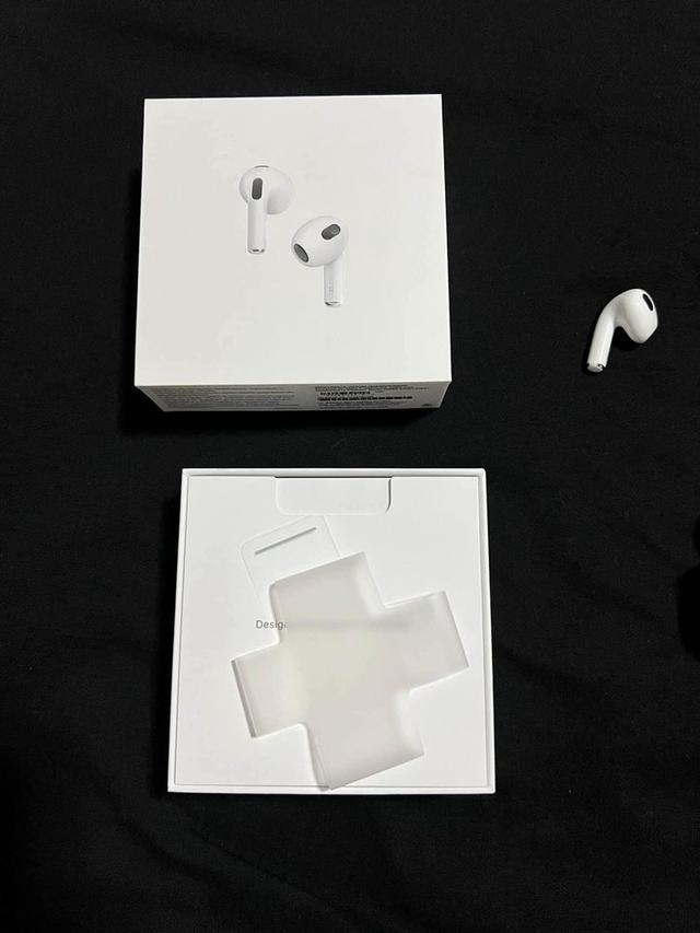 หูฟัง AirPods Gen3 สภาพไร้รอย 2